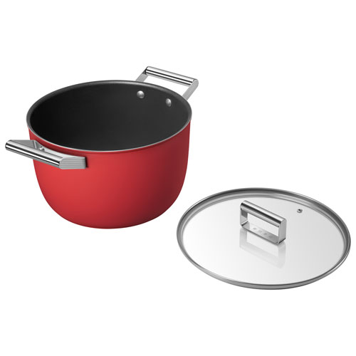 Casserole de 10 po en aluminium avec couvercle en verre de Smeg - Rouge mat