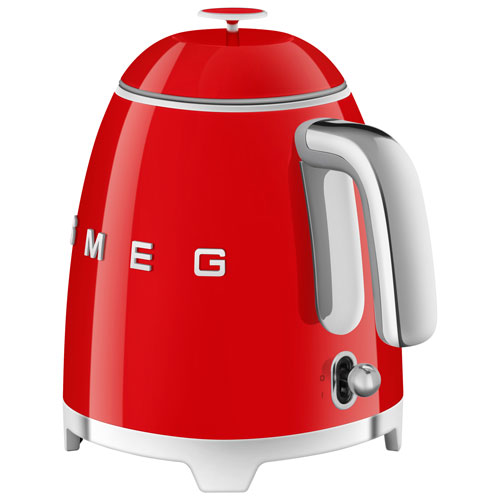 Bouilloire électrique miniature de la gamme Années 50 de Smeg - 0,8 l - Rouge