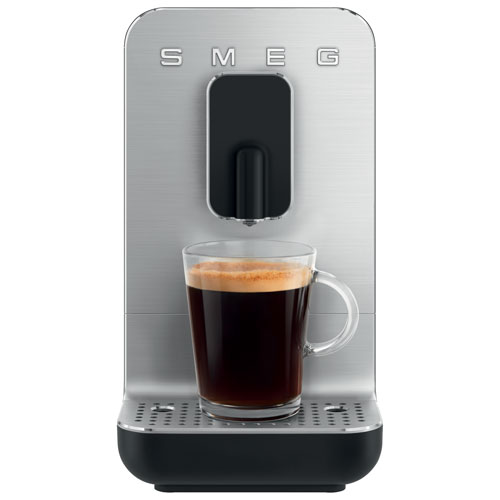 Machine à espresso automatique de Smeg - Noir mat