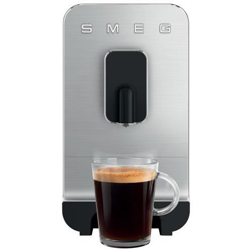 Machine à espresso automatique de Smeg - Noir mat
