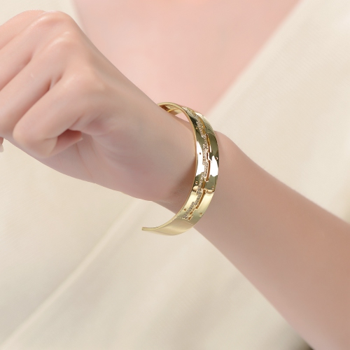 Rozzato Gold Plated With Cubic Zirconias Zig zag Cuff Bracelet