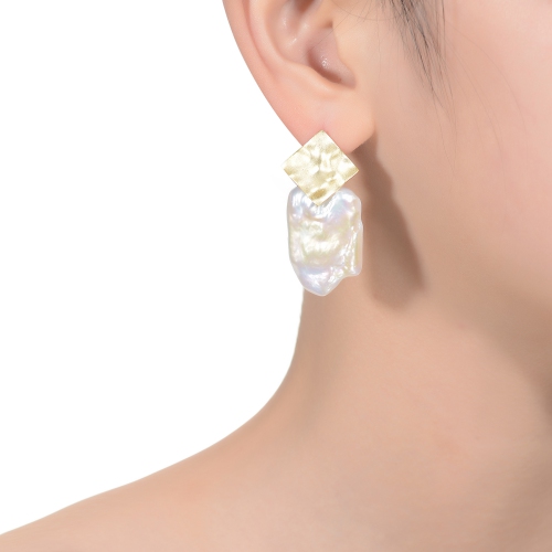 Rozzato Sterling Silver Gold Plated Freshwater Pearl Drop Square Earrings