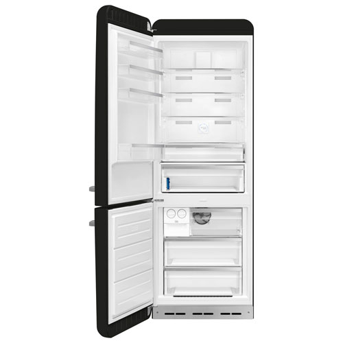 Réfrigérateur à congélateur inférieur de 18 pi³ 28 po à distributeur de glaçons Années 50 de Smeg - Noir