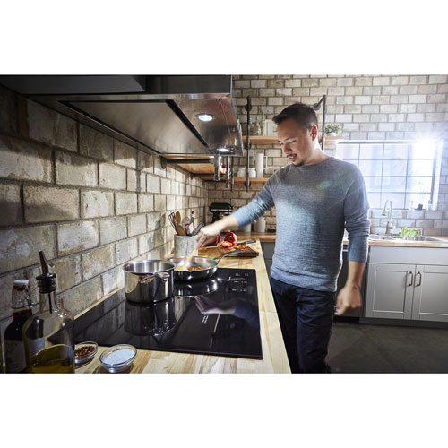 Surface de cuisson électrique de 30 po à 5 éléments de KitchenAid - Noir