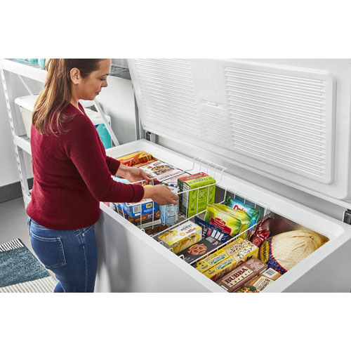 Amana 16 Cu. Ft. Chest Freezer (AZC5216LW)