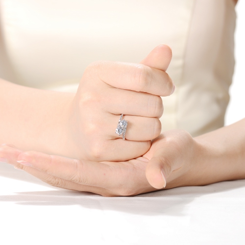 Bague torsadée en argent sterling à deux pierres avec zircon cubique partiellement pavée