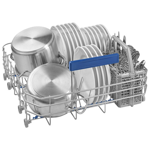 Lave-vaisselle encastrable 24 po 48 dB avec troisième panier de Smeg - Noir