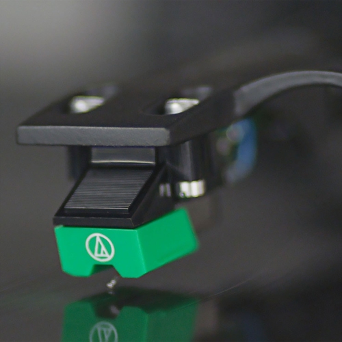 Fluance RT81 Elite Vinyl Turntable Record Player, Audio Technica Cartridge with Record Weight and Vinyl Cleaning Kit