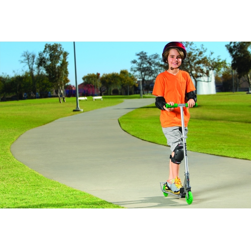 Razor A3 Scooter - Green
