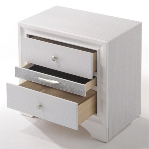 Bowery Hill Square Wood 3-Drawers Bedroom Nightstand in White