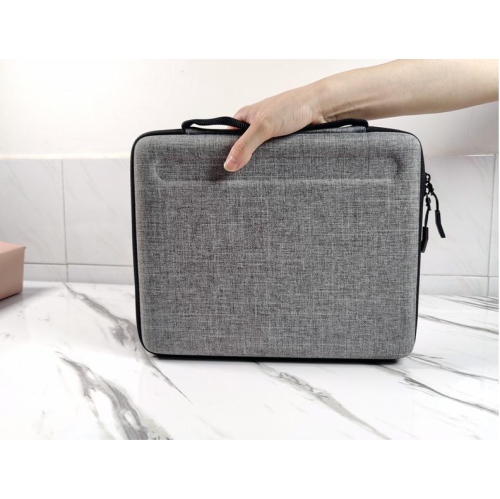 Le boîtier rigide portatif étanche de navor est compatible avec les iPad ou les tablettes de 12.9 po/11 po/10.9”/10.2”, le range-câbles d’accessoires