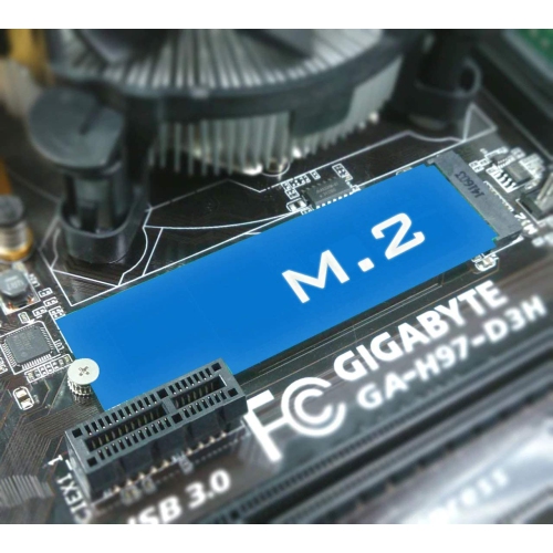 Disque SSD interne M.2 2280 1&nbsp;To PCIe Gen 4 x4 NVMe 2,0 990 de Samsung avec micro connecteurs 5&nbsp;mm, dissipateur thermique discret et vis de