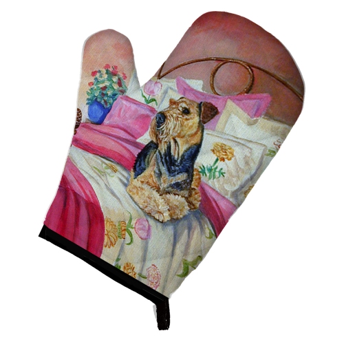 Caroline's Treasures 7006OVMT Airedale Waiting on Mom Oven Mitt, Large, multicolor