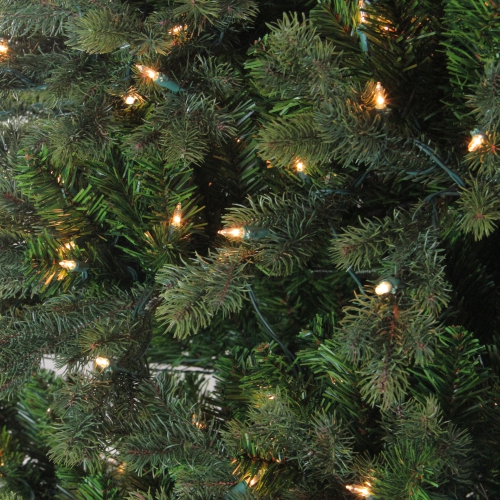 9' Pre-Lit Medium Savannah Spruce Artificial Christmas Tree - Clear Lights