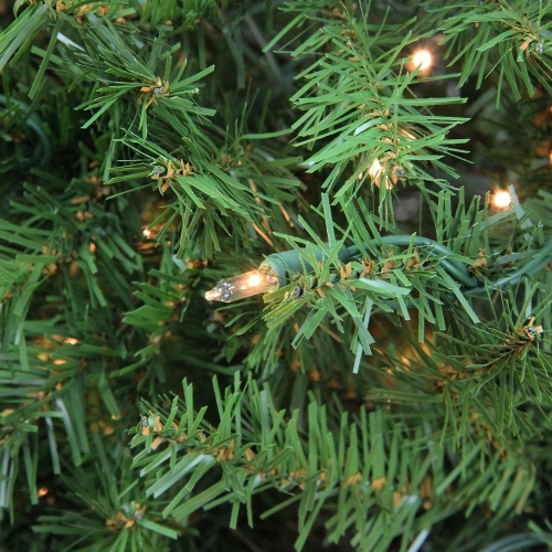 6.5' Pre-Lit Full Artificial Northern Pine Christmas Tree - Clear Lights