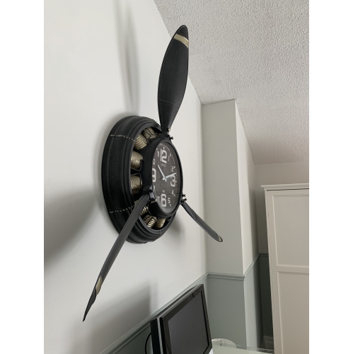 Metal Airplane Propeller Wall Décor clock