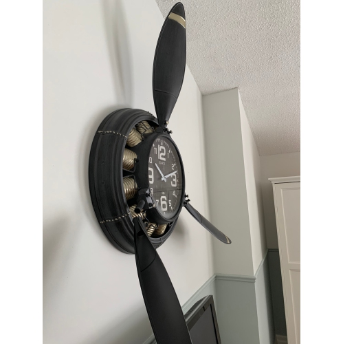 Metal Airplane Propeller Wall Décor clock