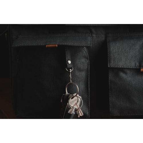 PKG Richmond 10L Slim Messenger. 16" Laptop.