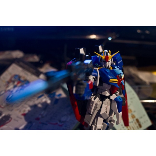 Bandai Gundam Real Grade Excitement Embodied 1/144 Scale Model Kit: #10 Zeta Gundam