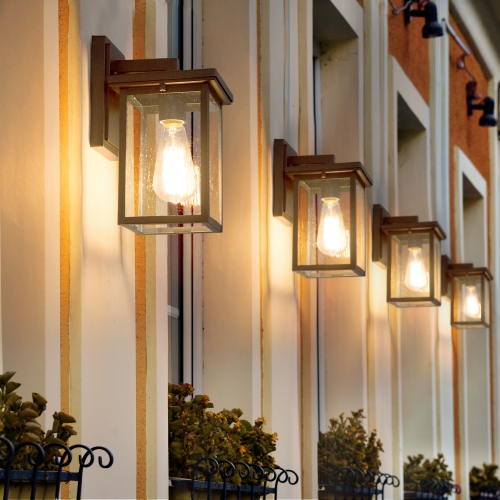 Modern 1-Light Outdoor Wall Sconce
