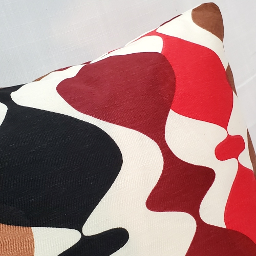 Lava Lamp Red Throw Pillow, 20"x20"