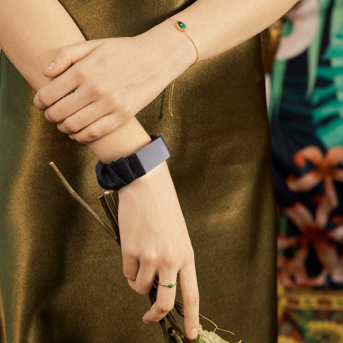 Small Scrunchie Bands Compatible with Fitbit Charge 4 & Fitbit Charge 3 Scrunchie band Women Girls, Soft Elastic Scrunchy Cloth Fabric Strap