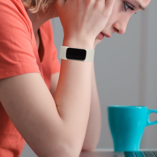 Ownzone – Paquet de 3 bracelets en silicone compatibles avec les bracelets charge 5 pour femmes, bracelet sport ajustable en silicone souple Repl