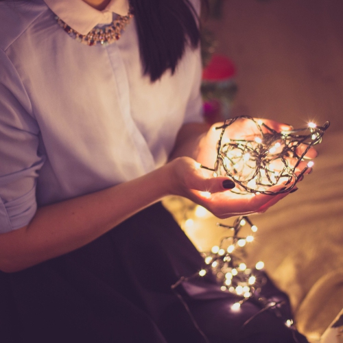 20 Battery Operated White LED Micro Rice Christmas Lights - 7.25 ft Green Wire