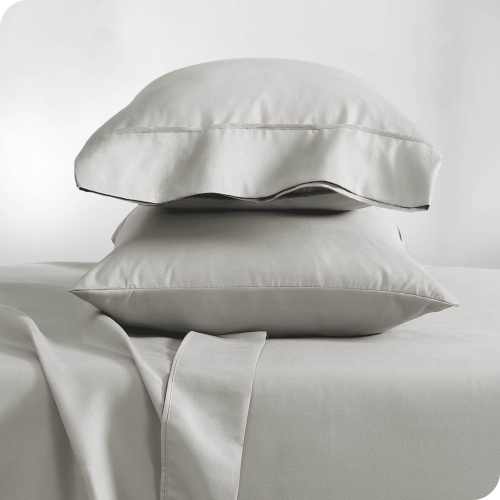 Duo de taies d’oreiller en microfibre ultradouce 1800 de Bare Home - double brossé - Hypoallergénique - résistant aux plis - Gris nuage, très grand