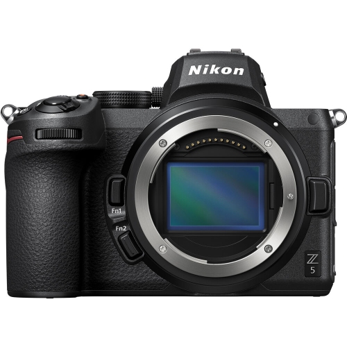 Appareil photo sans miroir Z5 de Nikon avec objectif 24 mm f/4 - Ensemble d’accessoires de 7 pièces
