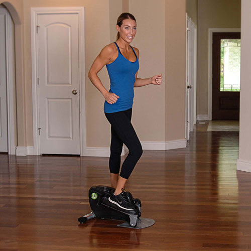 Appareil elliptique compact Strider InMotion de Stamina