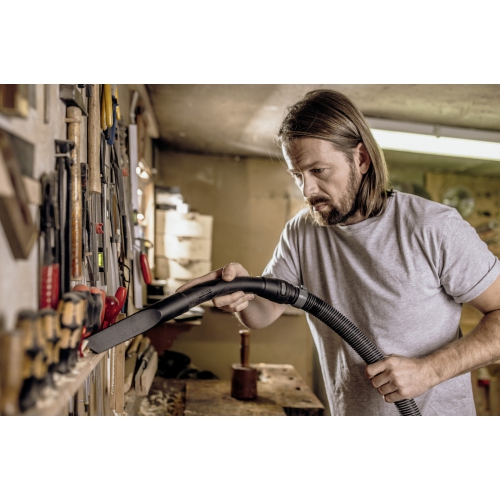 Karcher WD 5 P V Wet and Dry Vacuum with Integrated Power Outlet