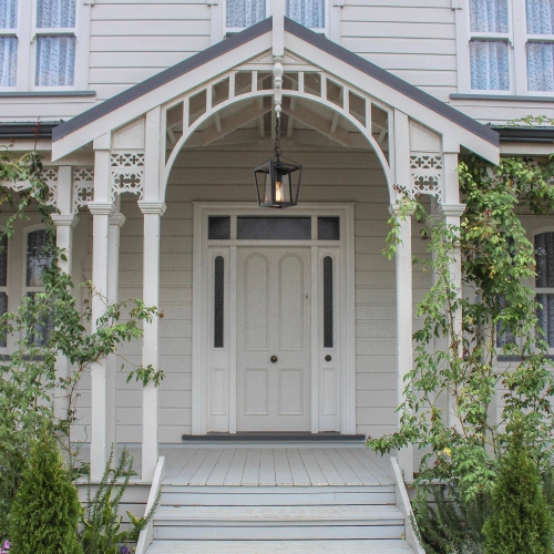 Modern Black Outdoor Hanging Pendant Light, Matte Black Farmhouse Clear Glass Lantern LED Mini Outdoor Hanging Kitchen Island Light