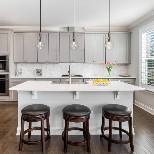 Modern Farmhouse Teardrop Pendant Lighting, 1-Light Black Wood Kitchen Island Hanging Ceiling Light with Seeded Glass Shade