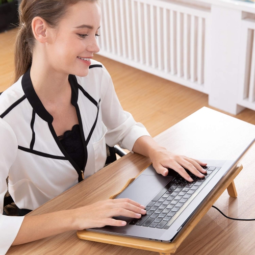 ??KLIM™ Bamboo - Laptop Cooling pad - Adjustable Speed - Cooling Stand with Fans and Bamboo Structure, for laptops Between 1