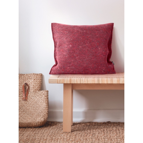 ETHICA Recycled felt square cushion - Red