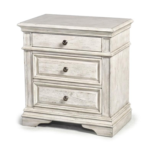 Highland Park Rustic Ivory Wood 3-drawer Nightstand