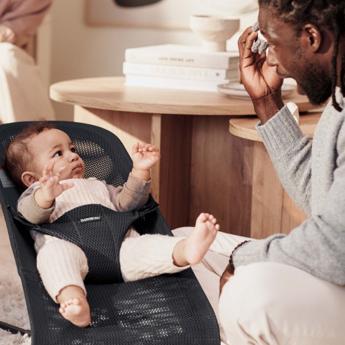 BabyBjorn Bouncer Bliss - 3D Mesh, Black on Black Frame