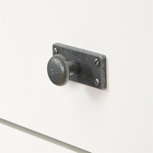 2 Piece Bedroom Set with Dresser and Chest in Soft White