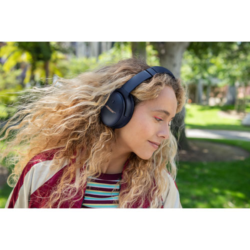 Bose QuietComfort 45 Over-Ear Noise Cancelling Bluetooth