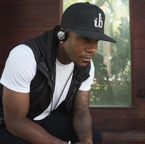 Koss Stereophones with Sportclip Portable Amplifier with Built-In Equalizer 3.5mm with Carry Case Retractable Cord - Silver & Black