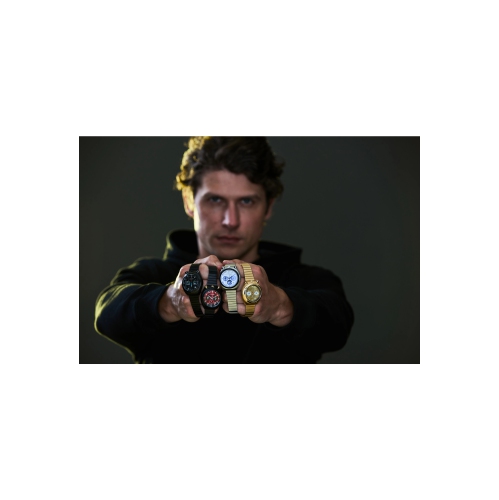 Star Wars Mens R2-D2 Japanese Quartz Watch 38mm Silver-Tone Stainless Steel Case and Bracelet with Silver-Tone Dial