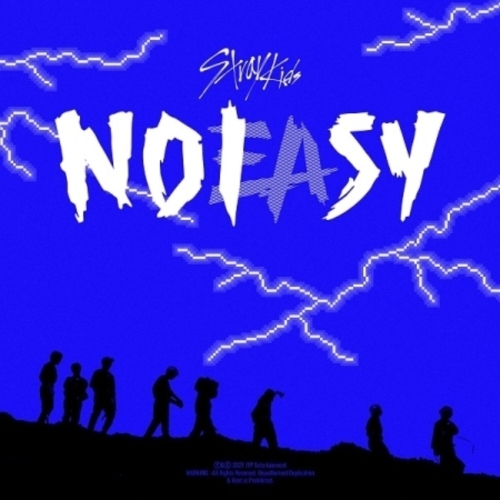 Stray Kids - Noeasy (Random Cover) (incl. 84pg Photobook, 16pg Lyric Book, Sticker, Folded Poster, 2x Photocard + Double-Sided Photocard) [COMPACT