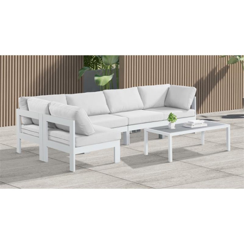 Meridian Furniture Nizuc White Fabric Outdoor Patio Modular Sectional