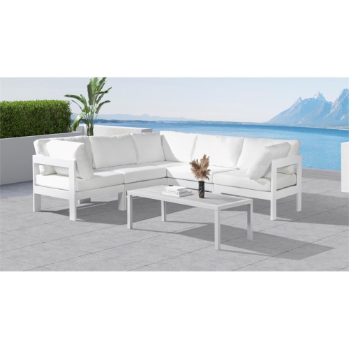 Meridian Furniture Nizuc White Fabric Outdoor Patio Modular Sectional