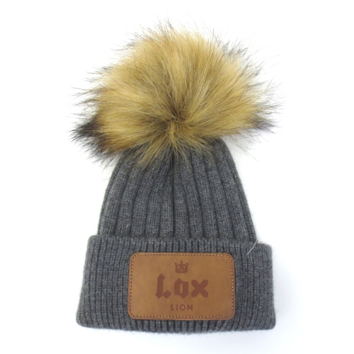 Toque d'hiver en laine angora pour b&eacute;b&eacute; avec un seul pompon de Lox Lion - Charbon de Bois