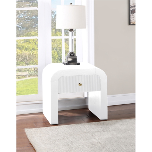 Meridian Furniture Artisto White End Table