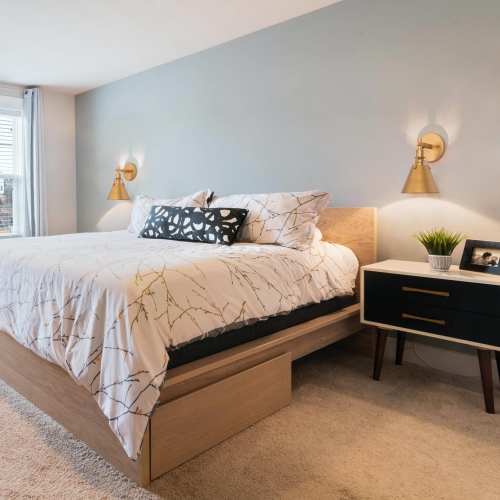 Modern Gold 1-Light Metal Shade Wall Sconce