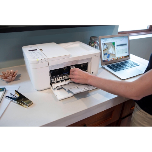 Imprimante à jet d'encre couleur tout-en-un sans fil PIXMA TR4720 de Canon pour le travail à domicile - Blanc