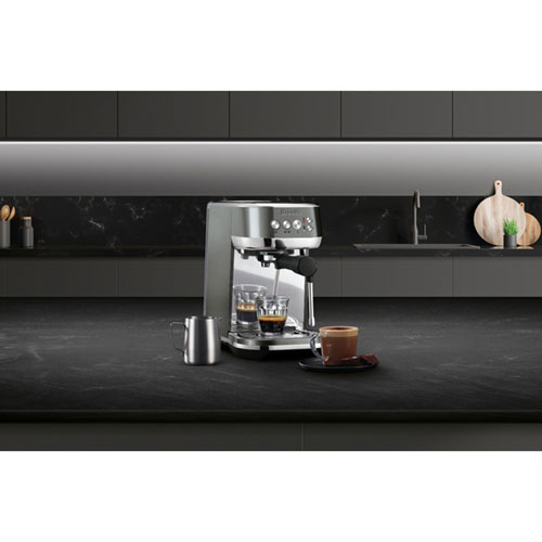Remis à neuf (bon état) - Machine à expresso automatique Bambino Plus de Breville - Coquillage - Reconditionné par Breville